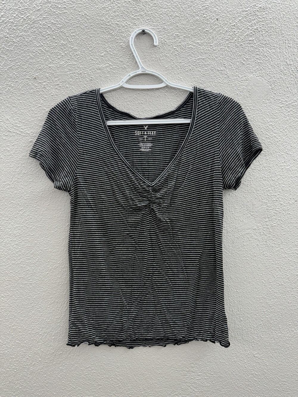 American Eagle Womens Shirt Size Small Black White Stripped Short Sleeve V-Neck